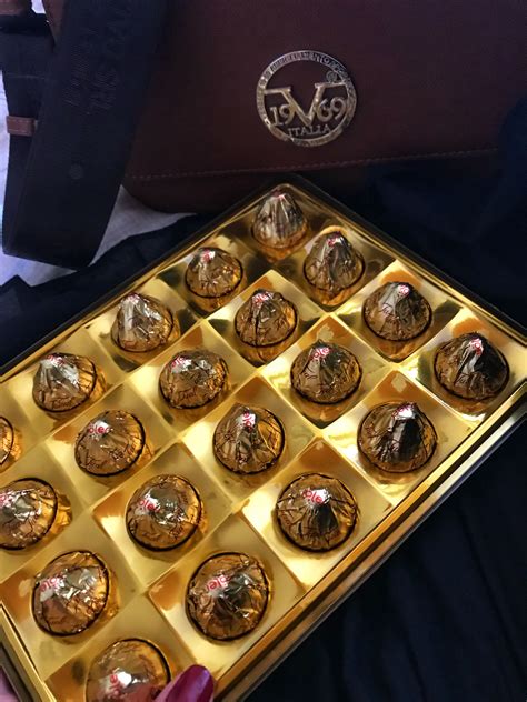 chocolates versace